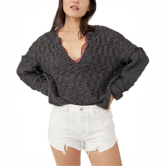 Free‎ People Oversized Bohemian Crop Sweater - Picture 6 of 10